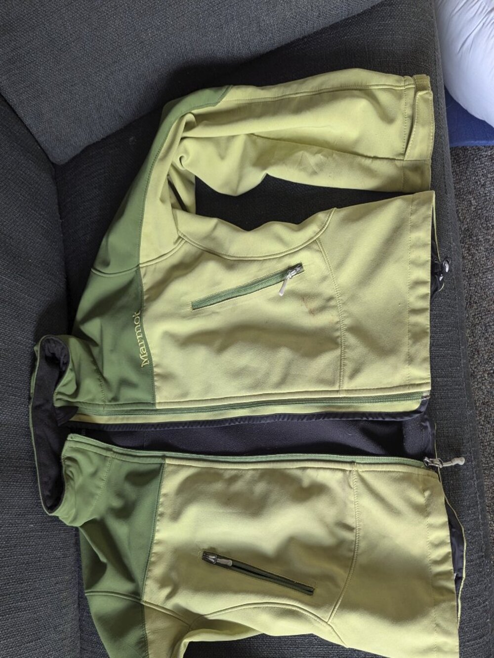 Softshell jacket, Marmot brand, M